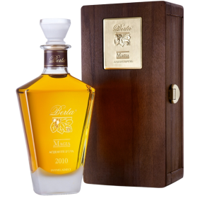 Grappa-Berta-Magia-Distillerie-Berta-cassa-legno-cl.70